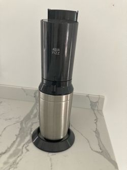 Sodastream Aqua Fizz Sparkling Water Maker with 2 Glass Carbonating Carafes