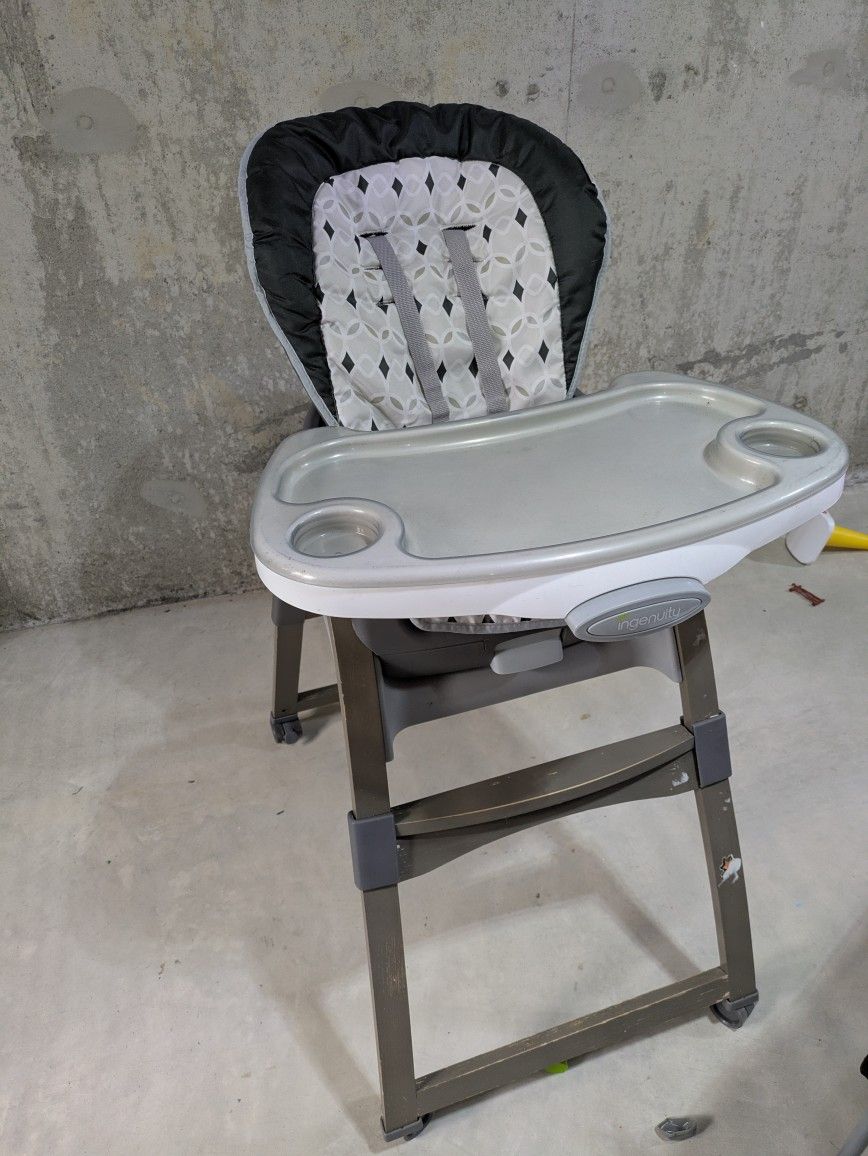 High Chair - Clean And Well Maintained
