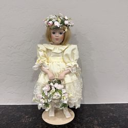 Princess Diana’s Wedding Flower Girl Porcelain Doll