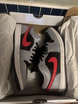 Cement Grey/ Fire Red-Black