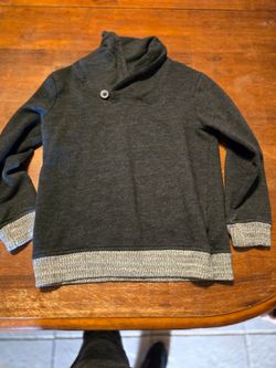 Cat & Jack soft sweater 6/7