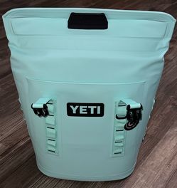 Seafoam Yeti Hopper Backpack M12 Soft Cooler (New)