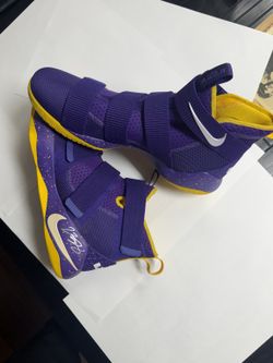 LeBron James Signed Purple & Gold Nike Soldier XI Shoes