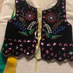 Vest —hand Made From Poland 🇵🇱—for A Young Girl ! — Over 30 Years  Old. Beautiful Vest ! 🇵🇱 They Wear This  For Polish Festival. 