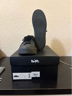 Coach Signature Low Top Sneaker