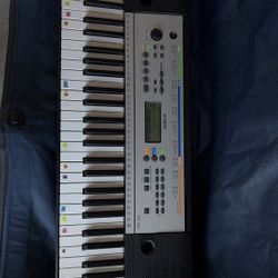 Yamaha Keyboard 