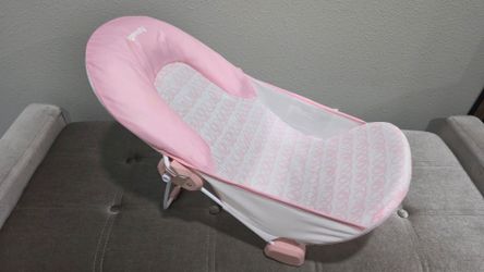 Inset for bath for babies