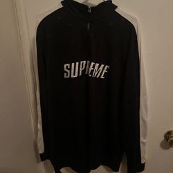 Supreme Sweatshirt 