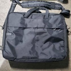 Dell Laptop Bag + Many Compartments / Impact Safe for Laptops/Tablet Large, Like New