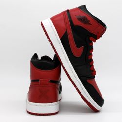 Size 8M | 9.5W - Jordan 1 Retro High OG Banned (2011)  : 432001-001 *OG ALL*