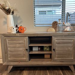TV Table 