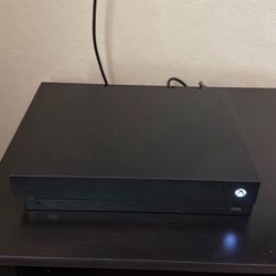 Xbox One X With Controller And R6