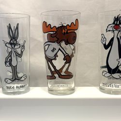 Bugs Bunny, Sylvester & Bullwinkle Character Glasses 1970’s