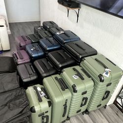 Solgaard Luggage’s SALE ‼️🤑