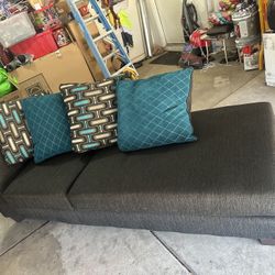 Lounge Couch 