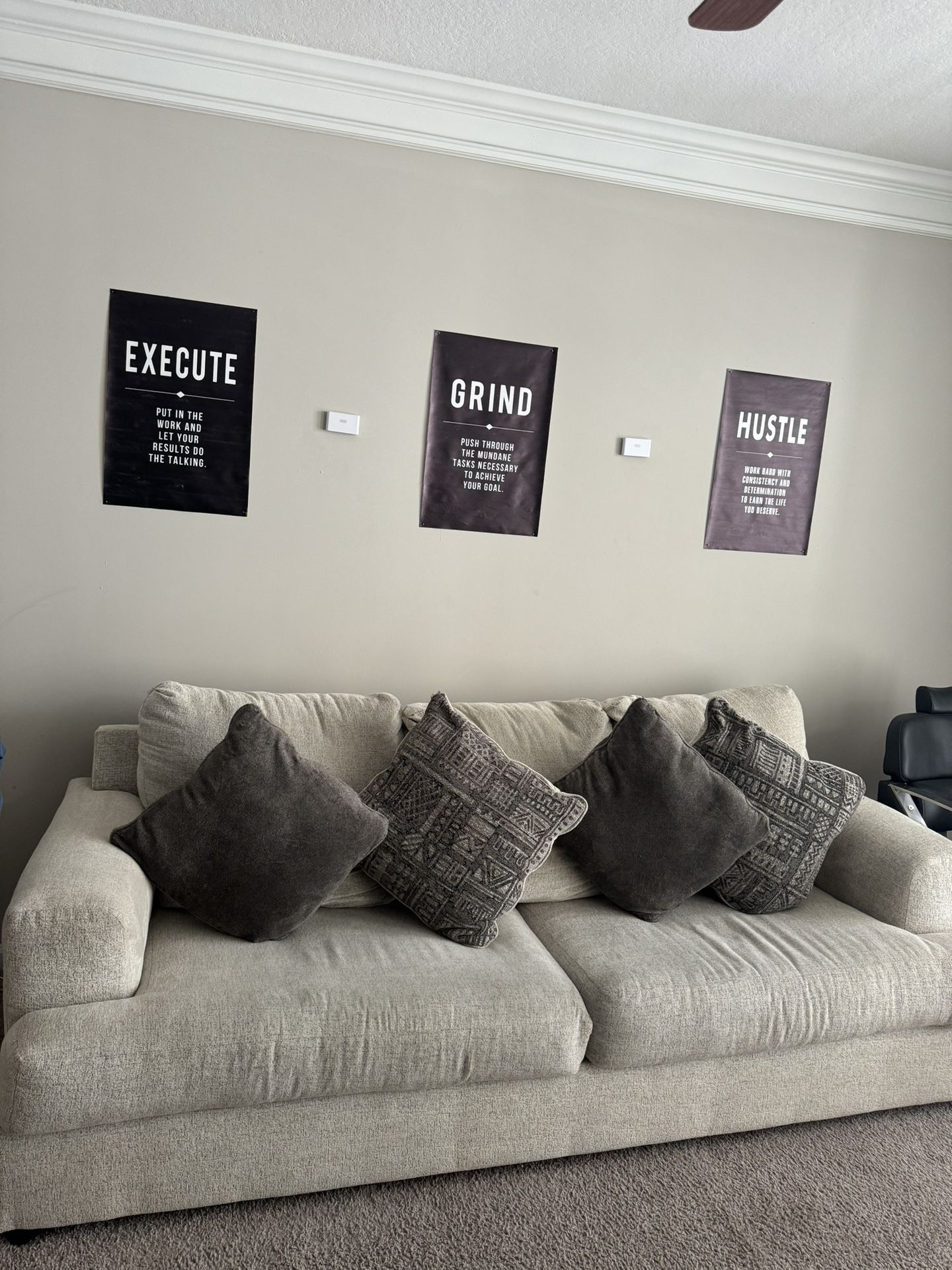 Sofa/ Couch