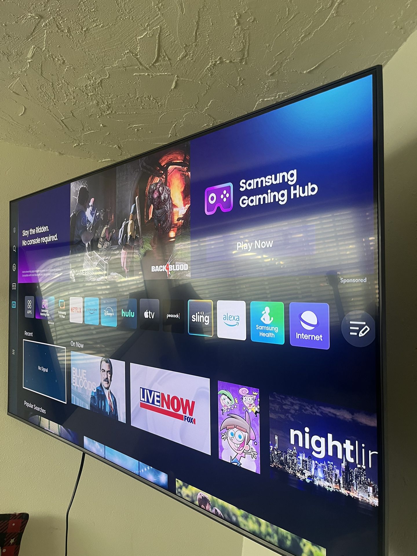 Samsung TV 60’ +. Wall Mount