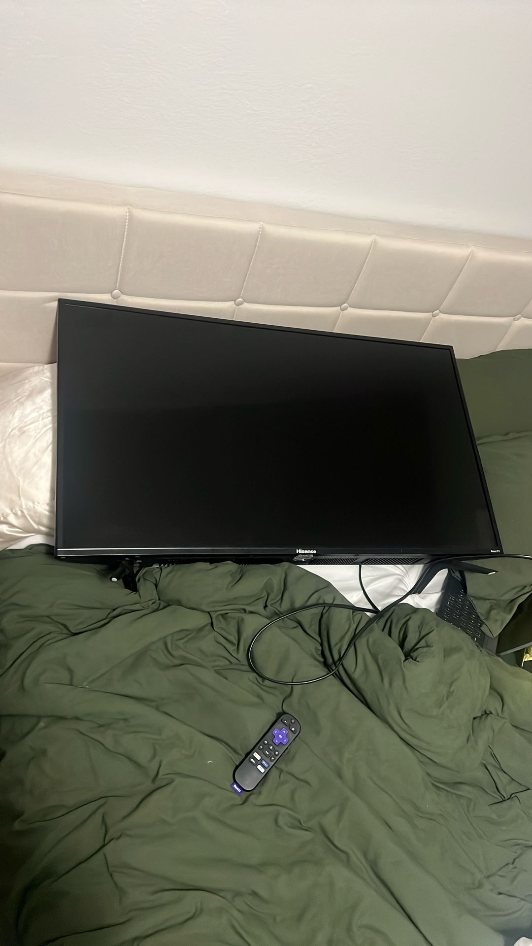 Hisense Roku 40 inch Smart TV