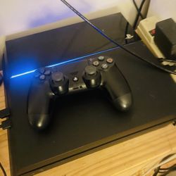 PS4 w/ 5 games