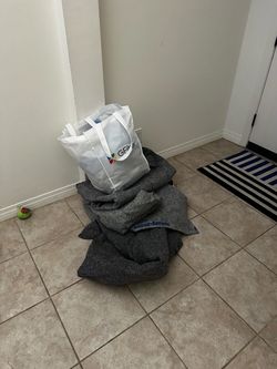 Moving blankets and vacuum seal bags