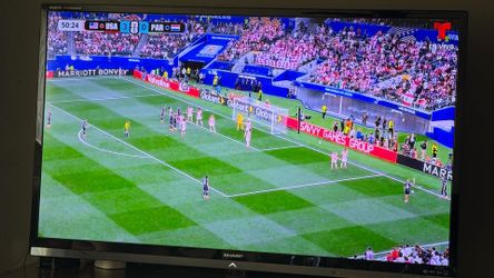 TV Sharp LED 65”