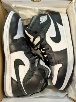Men’s Nike Air Jordan 1 Mid SE Size 11