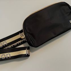 Lululemon Black/Gold Limited Edition Belt Bag 