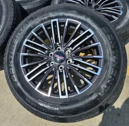 New OEM GMC Yukon Elevation Wheels