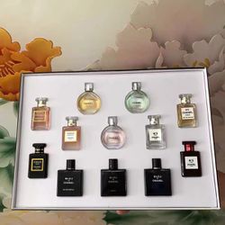 CHANEL Gardenia Eau De Parfum Mini Travel Size .13oz 4ml Set of 12