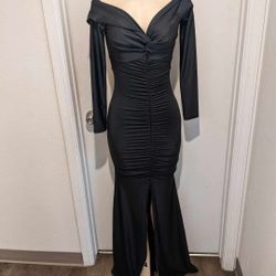 New Women's Dress Size S/M