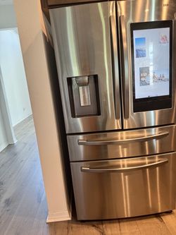 Samsung French Door Refrigerator with Family Hub