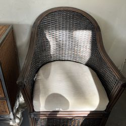 Wicker Chair W/cushion