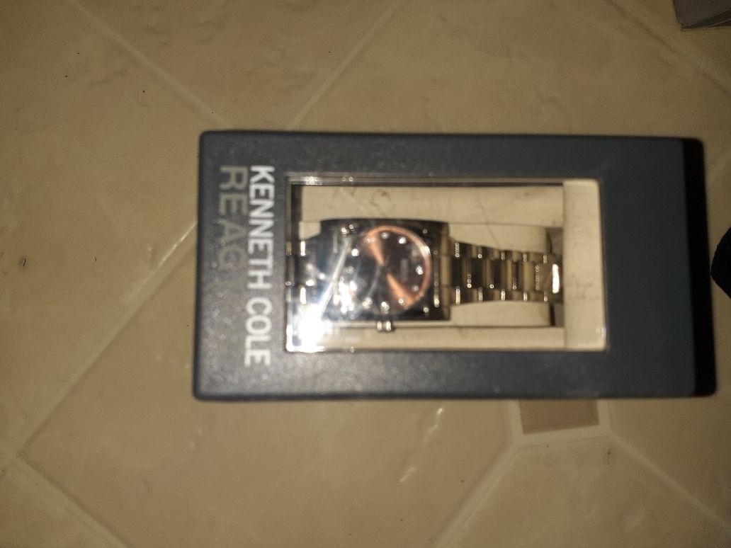 WOMENS WATCH KENETH COLE REACTION