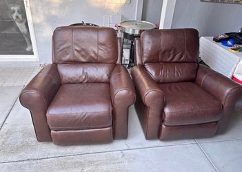 2 Power Recliners