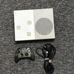 xbox one (with controller and wires)