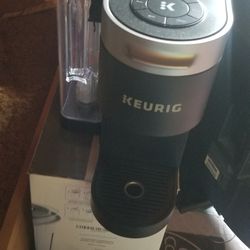 Keurig K-Supreme coffee Maker 