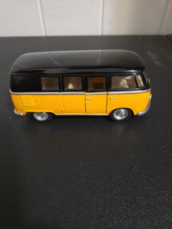 VW Bus Lot