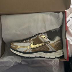 nike zoom vomero 5