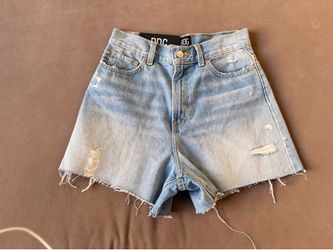 Shorts size 27