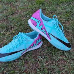 Nike Air Zoom Mercurial Vapor 15 Academy IC - Hyper Turq (Men's 9 / Women's 10.5) Indoor Soccer