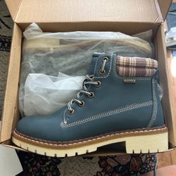 Women’s Boots
