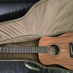 Baby Taylor  BT2 Mahogany Acoustic Guitar 