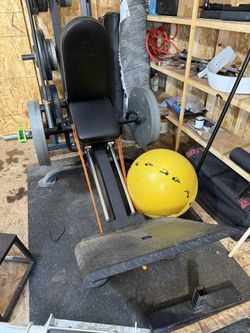 Sled Hacksquat
