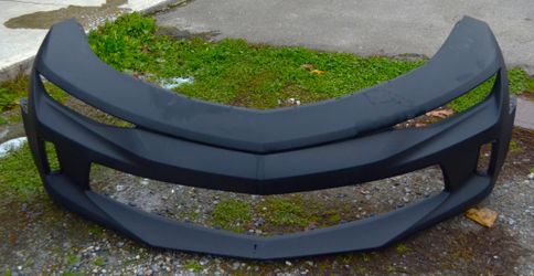 USED REF#U0329 || 2016-2018 CHEVROLET CAMARO ||  FRONT BUMPER COVER ONLY