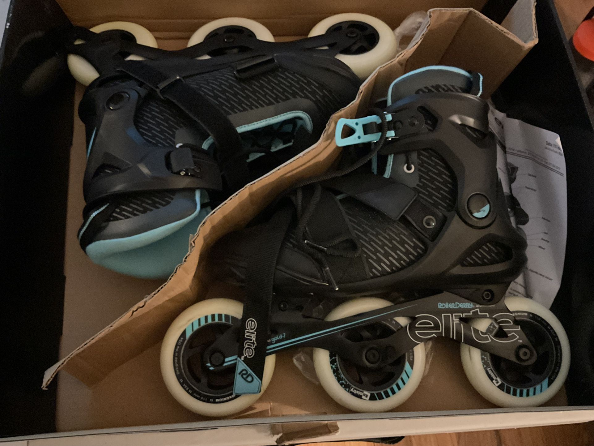 ROLLER DERBY ELITE DELTA 110 INLINE SKATES ADULT SIZE 10