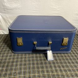 Vintage Luggage Lady Baltimore Dark Blue Suitcase - Size 21x18x8”1/2 (No Keys)