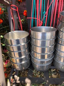 Stainless steel pet bowls