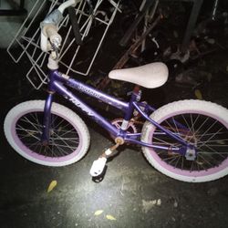 Girls Huffy Bike 18" 