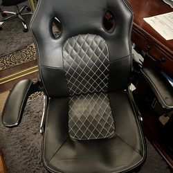 Gaming chair