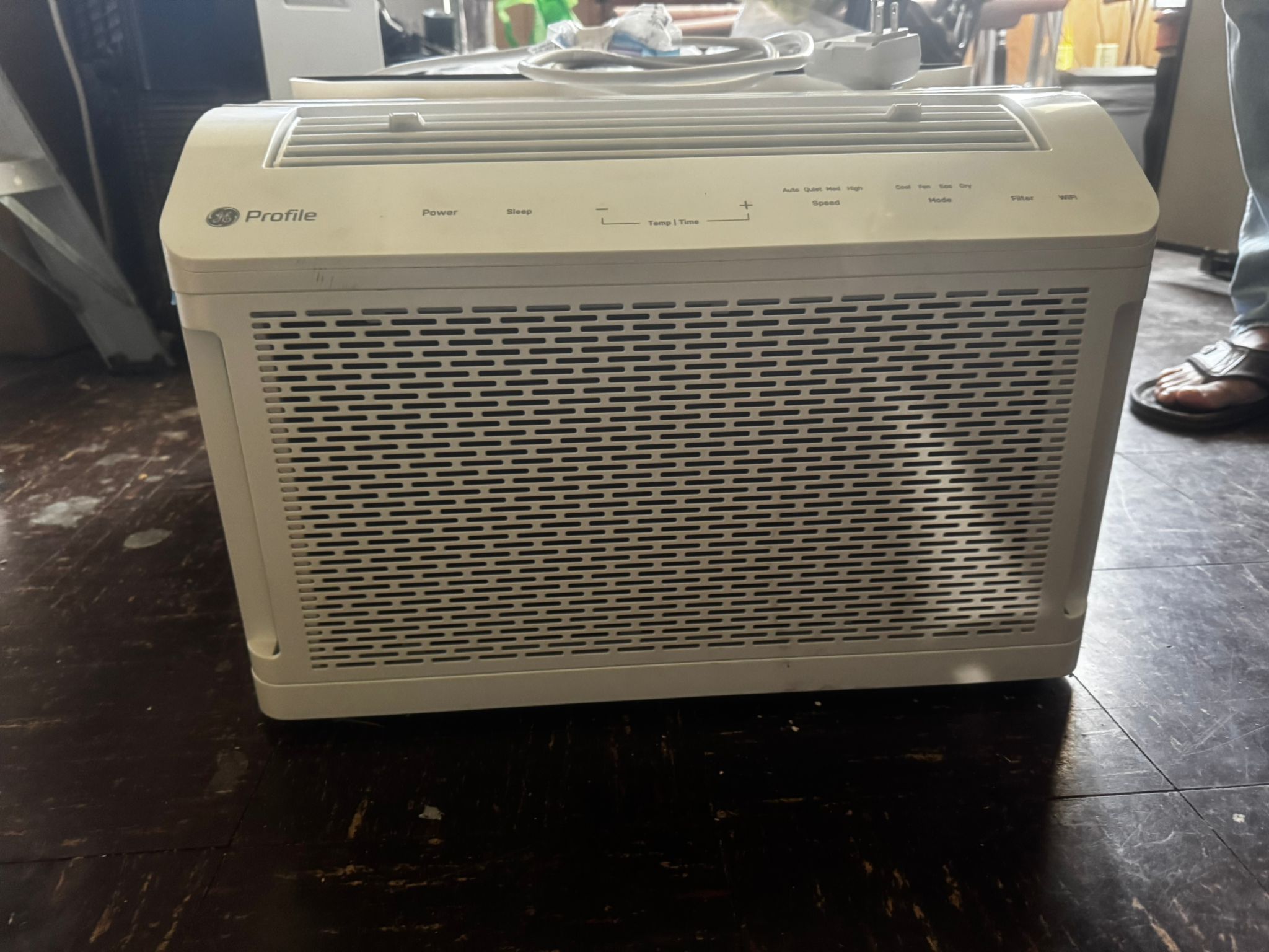 Air Conditioner LG Profile 8300 BTU Like New